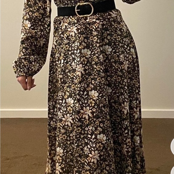 2x DRESS BUNDLE - Picture 2 of 4